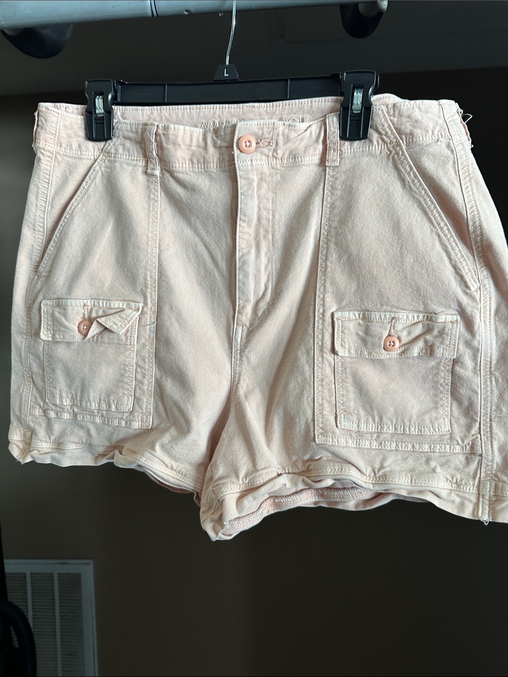 American Eagle Outfitters Light Peach Cargo Shorts